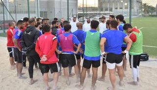 مروان بن غليطة في معسكر منتخب الإمارات للكرة الشاطئية