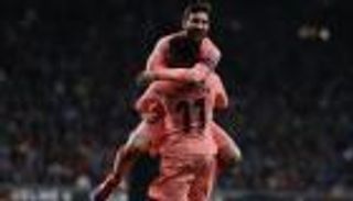 ديمبلي يكشف عن دور ميسي في تألقه مع برشلونة