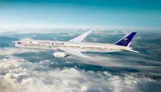 طائرة تتبع الخطوط الجوية السعودية