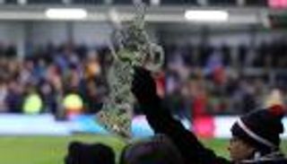 قرعة كأس إنجلترا تجنب عملاقي مانشستر الصدام في ربع النهائي