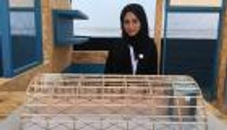 شابة إماراتية تطلق مشروعا لحماية الخيول في الإسطبل