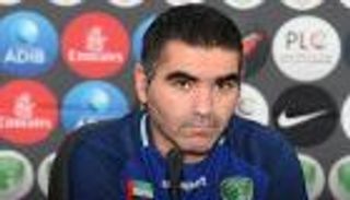 مدرب فريق الإمارات يحذر لاعبيه من التعثر أمام دبا