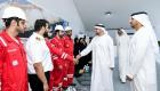 ذياب بن محمد يزور ميناء خليفة ويطلع على خطط "أدنوك للإمداد والخدمات"