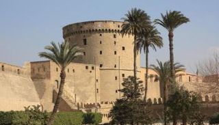 برج المقطم (الباب الأحمر قديما) - صورة أرشيفية