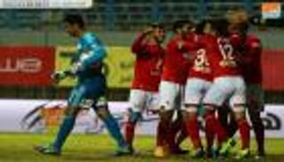 الأهلي يتخطى الداخلية ويواصل الزحف نحو قمة الدوري المصري