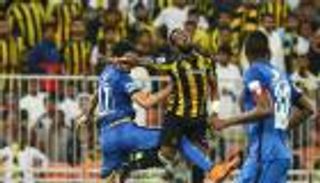 فيديوجراف.. حقائق عن كلاسيكو الاتحاد والهلال في دوري المحترفين