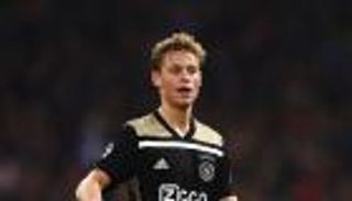 دي يونج: برشلونة حلم الطفولة.. وميسي أفضل لاعب في التاريخ