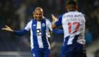 مدرب بورتو يرفض المجازفة ببراهيمي قبل تعافيه