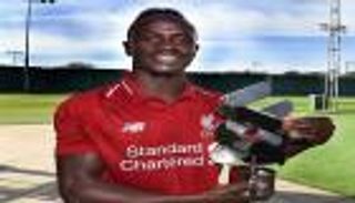 ساديو ماني يتوج بجائزة لاعب الشهر في ليفربول