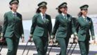 طاقم نسائي لرحلة الخطوط الإثيوبية لأوروبا بمناسبة يوم المرأة