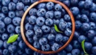 التوت الأزرق يقلل مخاطر الإصابة بأمراض القلب