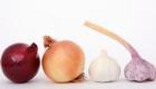 البصل والكراث والثوم تقاوم سرطان الأمعاء