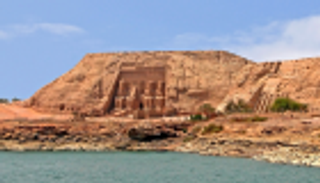 العالم ينتظر تعامد الشمس على وجه الملك رمسيس في يوم جلوسه