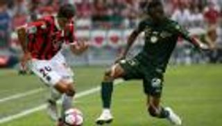 نيس الفرنسي يحسم موعد عودة نجم الجزائر للملاعب