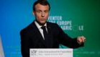  ماكرون يدعو إلى "إعادة ابتكار" السياسة الزراعية لأوروبا 