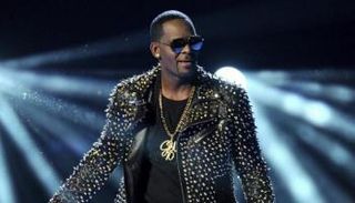 المغني آر كيلي