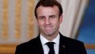 ماكرون يستقطب مزارعي فرنسا بدعوة الاتحاد الأوروبي لتخصيص ميزانية كبيرة