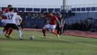 الأهلي يتخطى الجونة بثنائية مثيرة ويواصل الضغط على الزمالك