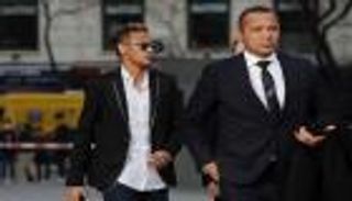 والد نيمار يؤكد أنه لن ينتقل إلى ريال مدريد