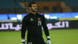 الأهلي المصري ينفي إصابة حارسه
