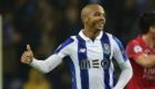 الرئيس التنفيذي لميلان غير متحمس لفكرة ضم براهيمي 