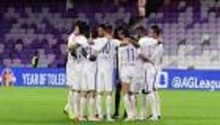 مدير فريق العين الإماراتي يزف نبأ سارا لجماهير ناديه