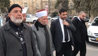 رئيس مجلس أوقاف القدس ونائبه عقب الإفراج عنهما