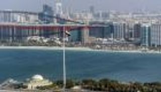 بالصور.. فرسان الإمارات ومطارات أبوظبي يحتفيان باليوم الوطني للكويت