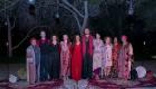 بالصور.. الإمارات تستضيف نخبة من رواة العالم في "جزيرة النور"