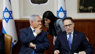 نتنياهو خلال جلسة حكومية 