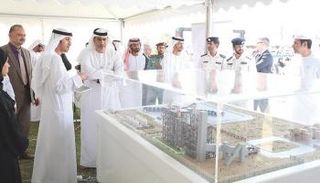 سلطان خلفان الرميثي يطلع على المشاريع خلال الفعالية