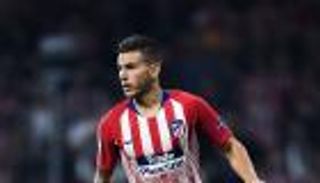 مصمم صفقات بايرن ميونيخ يقربه من ضم لوكاس هيرنانديز