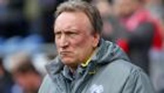 مدرب كارديف: نحتاج إلى لاعبين يقاتلون من أجل البقاء