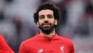 فيديو.. طفل يلفت الانتباه بتقليد نموذجي لمهارات محمد صلاح