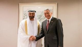 الشيخ محمد بن زايد آل نهيان مع لي هسين لونج