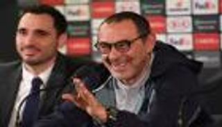 ساري يحرج أحد الصحفيين بسبب سؤال عن مستقبله