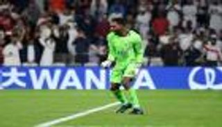 حارس العين الإماراتي يعتذر للجماهير ويدافع عن جاريدو