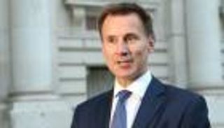 بريطانيا تطالب مليشيا الحوثي بالانسحاب من موانئ الحديدة 