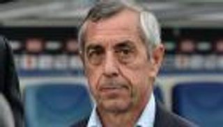 جيريس يطالب بإيجاد الحلول لمعضلة الملاعب في تونس