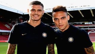 مارتينيز وإيكاردي