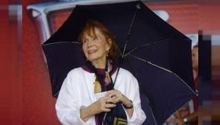 الممثلة الأمريكية كاثرين هيلموند