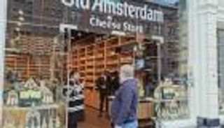 بالصور.. "العين الإخبارية" تزور محلات الجبن في أمستردام