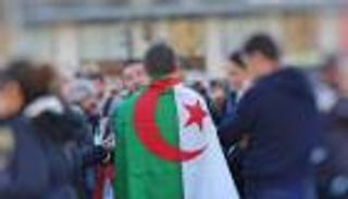 الرئاسة الجزائرية تعتزم الإعلان عن "قرارات مهمة" خلال ساعات