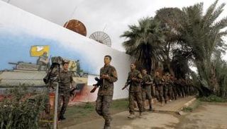 عناصر من قوات سوريا الديمقراطية