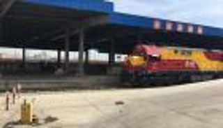 الصين تطلق قطار شحن جديدا يربطها بأوروبا لتعزيز التجارة عبر الحدود