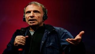 المصور اليوناني يانيس بيراكيس