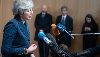 ماي تقاتل من أجل اتفاق "بريكست" يقبله البرلمان