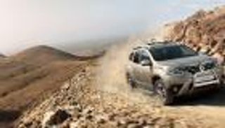 بالصور.. رينو تطرح سيارة "داستر كروس أوفر" بممتص صدمات إضافي