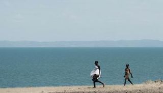 مصرع 5 فوق بحيرة كينية - أرشيفية