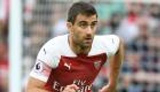 سقراطيس يلمح إلى عدم تجديد عقده مع أرسنال